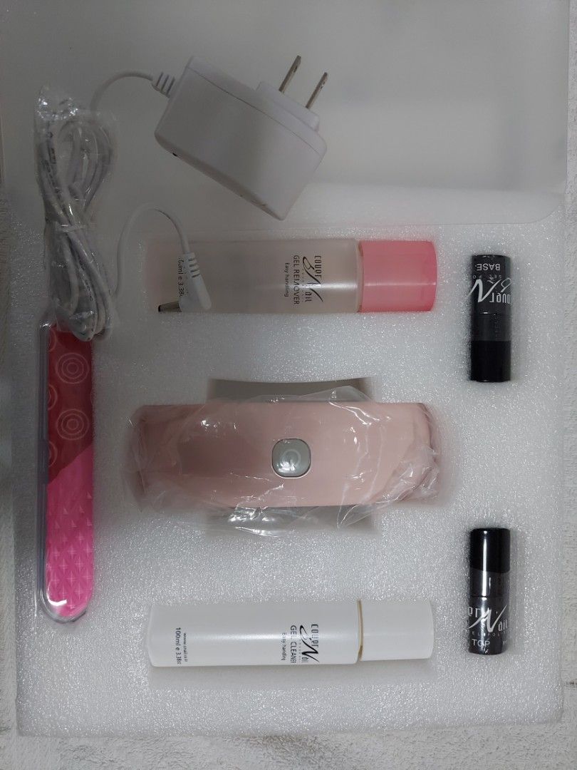 GEL NAIL SET BRAND NEW (Category: Hands & Nails) located in Manila. Submitted by mommiedeclutter (Listing ID 1393708496, Image 1). Description: brand new gel nails set uv top and base coat remover 2 gel polish.