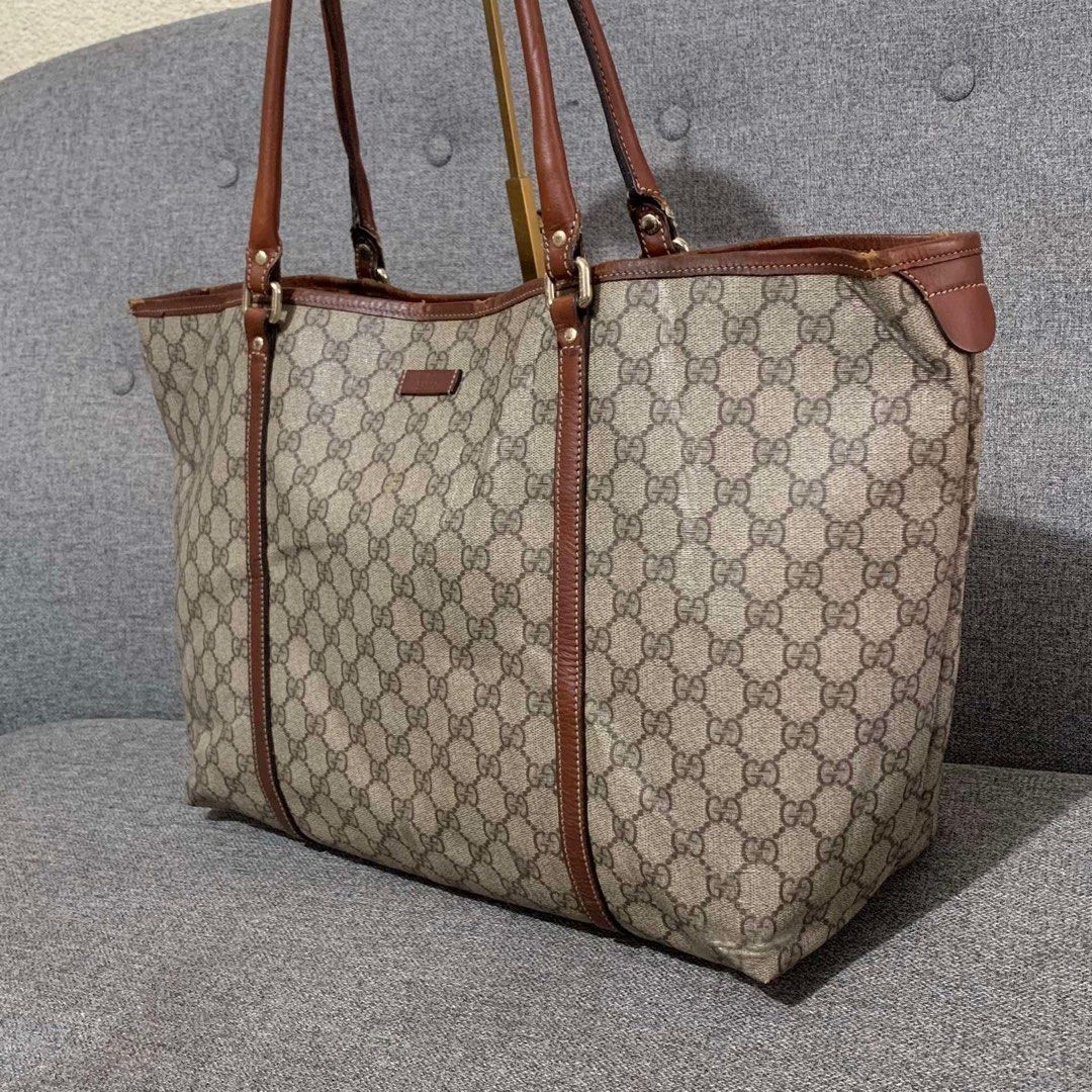 GUCCI PROJECT BAG (Category: Luxury Bags & Wallets) located in Madrid. Submitted by jhunaceee (Listing ID 1393715082, Image 3). Description: CHANGE LANG SA LIPS OK NA 💯ORIG BAG ONLY.