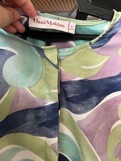 (Category: ) located in . Submitted by Sofia_preloved (Listing ID 1393683860, Image 1). Description: .