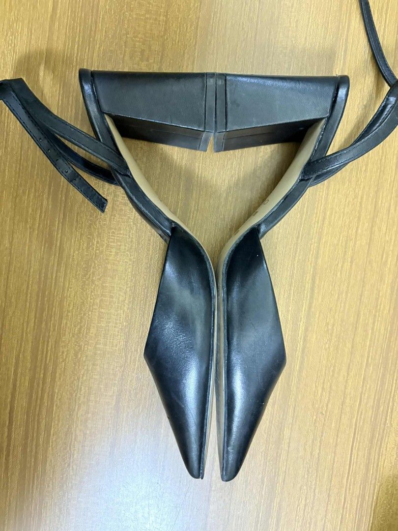 HEELS /SHOES ALDO BRAND (Category: Heels) located in Mandaluyong City. Submitted by kittykatkat22 (Listing ID 1393790327, Image 3). Description: Used only twice. Original price 4695.