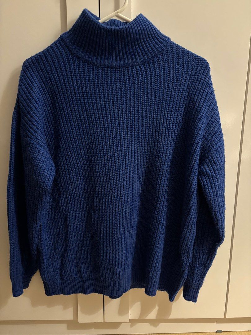 H&m cardigan, blue jumper (Category: Coats, Jackets and Outerwear) located in Las Pinas. Submitted by bluesy3 (Listing ID 1393795416, Image 1). Description: Xs to M .