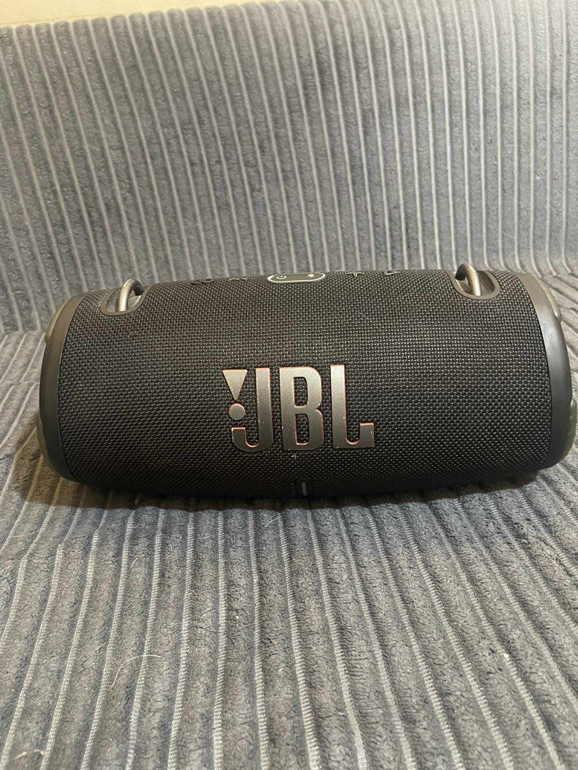 JBL Xtreme 3 (Category: Soundbars, Speakers & Amplifiers) located in Taguig. Submitted by kurtsmithc (Listing ID 1393758465, Image 1). Description: JBL Xtreme 3 ORIGINAL Color black po. No isse all working. 1 year used pa lng. Meet up only para macheck personally Speaker and Case only. No box or shoulder strap Note: this is not a Class A or Copy na nakikita nyo ma mumurahin. Original po ito😂 kaya for meet up lng. Used for more than 1 year lng. S