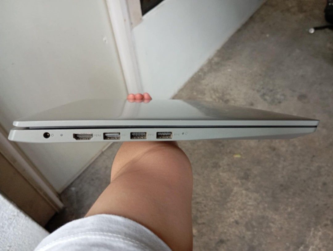 Lenovo Ideapad 3 15ITL6 (Category: Laptops & Notebooks) located in Manila. Submitted by karlomiguelborja (Listing ID 1393632810, Image 2). Description: Model: Lenovo Ideapad 3 15ITL6 Processor: Intel Core i5-1135G7 Memory: 8GB DDR4 RAM Storage: 512GB SSD Graphics: Integrated Intel Iris XE Graphics Display: 15.6 FHD IPS Operating System: Licensed Windows 11 Home 64 Bit Color: Arctic Grey Ports: 2 x USB 1 x Type C 1 x HDMI 1 x SD Card 1 x Audio Jac