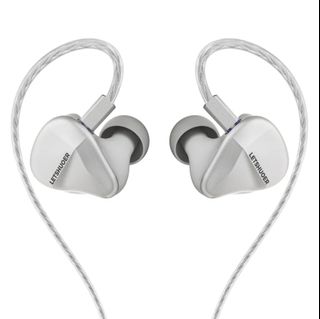 (Category: ) located in . Submitted by redapeaudiostore (Listing ID 1393704526, Image 1). Description: .