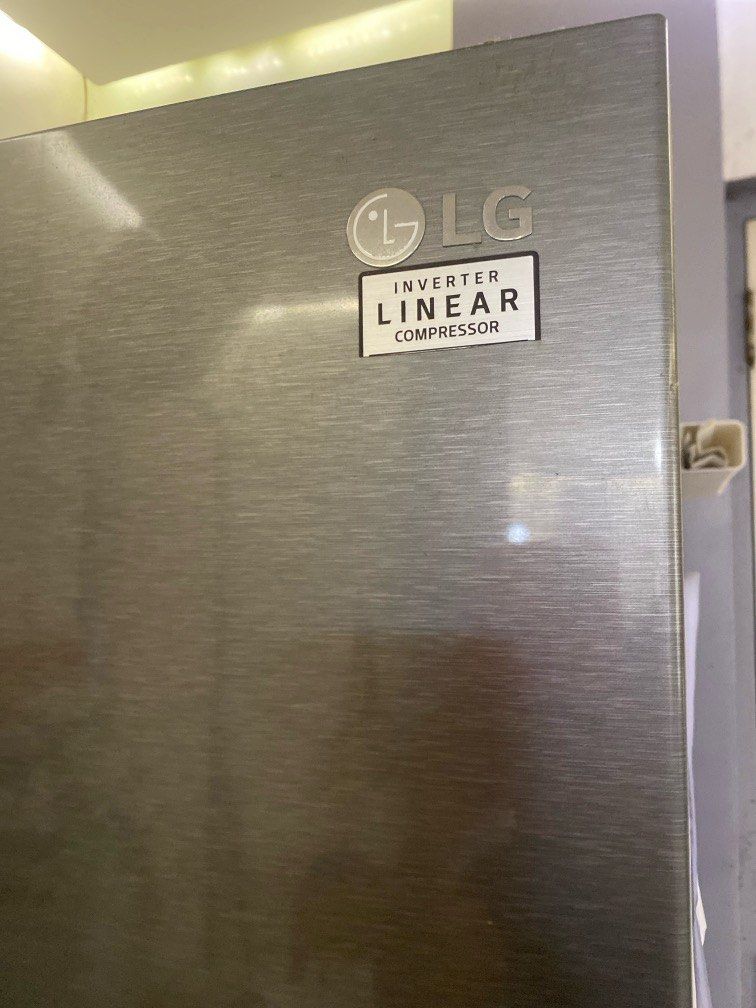 LG INVERTER 2 door refrigerator ref *issue compressor replacement (Category: Refrigerators and Freezers) located in Mandaluyong City. Submitted by BeautyObsession_OnlinePH (Listing ID 1393621213, Image 2). Description: Only issue is the compressor Slightly negotiable .