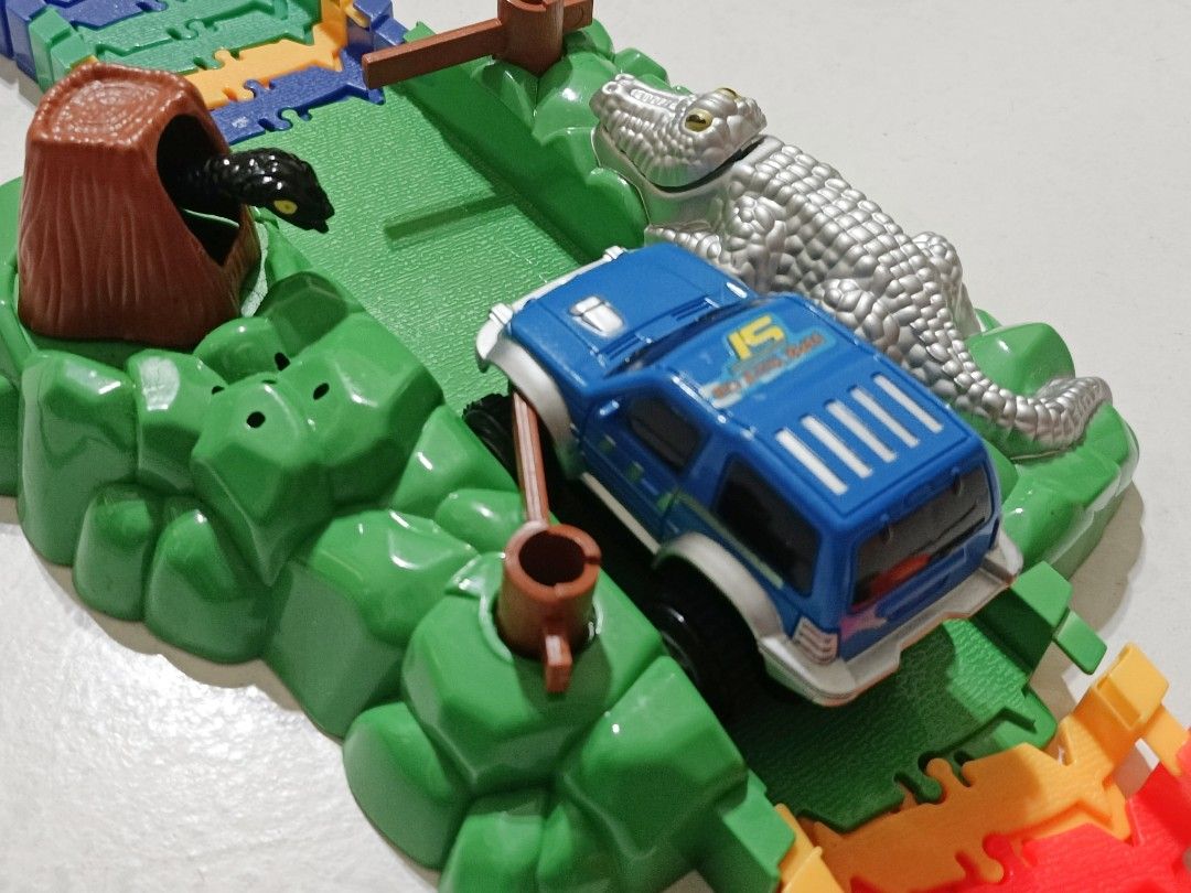 LIXIN電動軌道車 彈性軌道玩具 積木軌道套裝 彎道 公路景點 隧道鱷魚野生動物園 越野車 快樂旅程組裝軌道系列