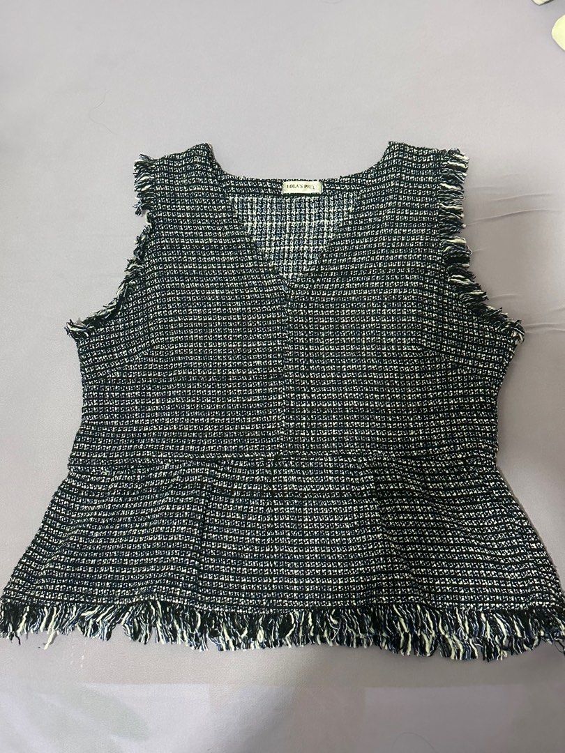 Lola’s PH Vest Top (Category: Others Tops) located in Antipolo. Submitted by soshops (Listing ID 1393732049, Image 1). Description: bought for ₱700.