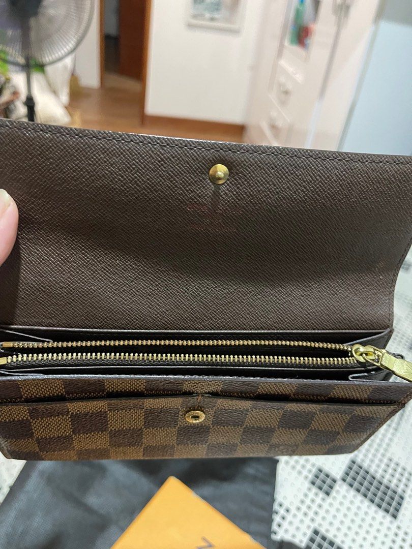 LV Sarah Damier Ebene Wallet (Category: Luxury Bags & Wallets) located in Pasig City. Submitted by owenmaye (Listing ID 1393799827, Image 3). Description: Guaranteed authentic! LV Sarah Damier Ebene Wallet Stanp: MB0075 year:2005. Maganda pa. Last price posted na po. Will not reply to messages asking for last price. Pick-up: Pasig area Delivery shouldered by the buyer. Gcash/ metrobank payments. .
