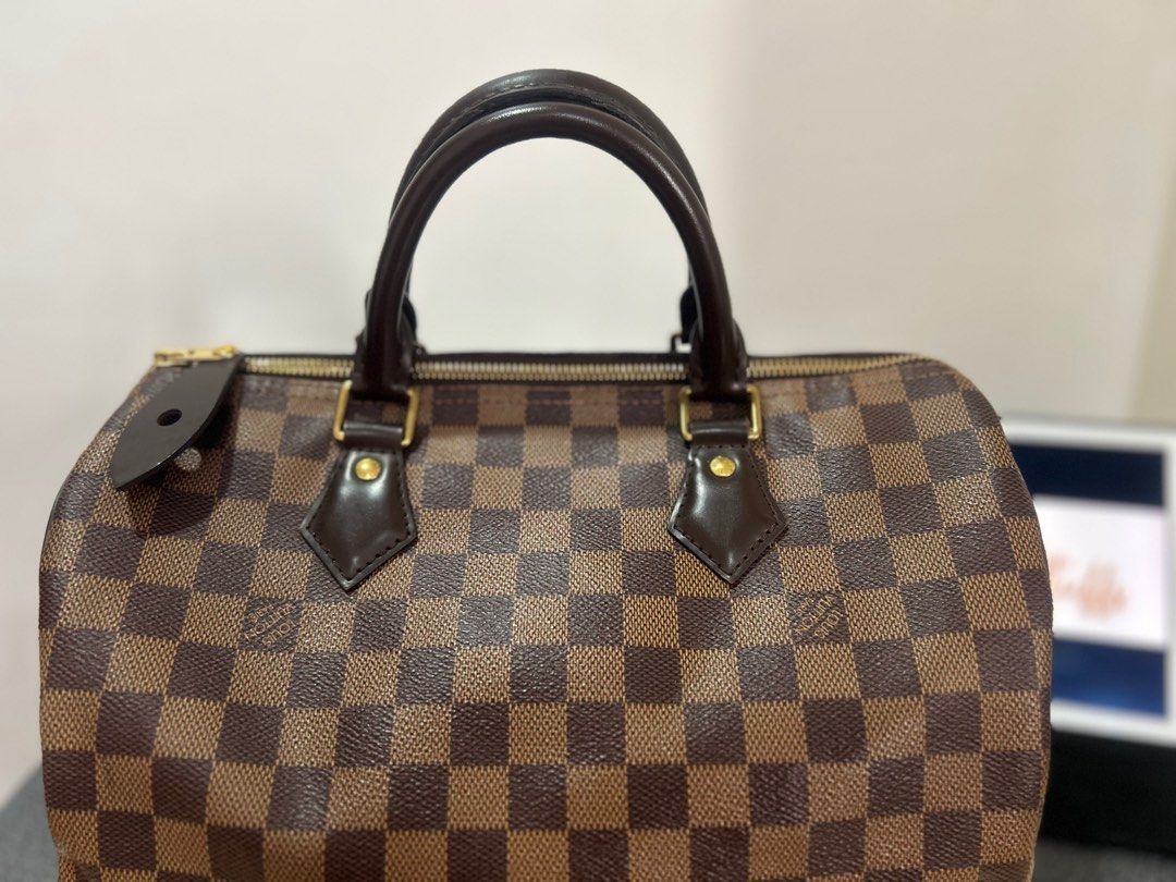 LV speedy 30 (Category: Luxury Bags & Wallets) located in Baguio. Submitted by saleonstuffs (Listing ID 1393628120, Image 2). Description: 2017 With dustbag Clean.