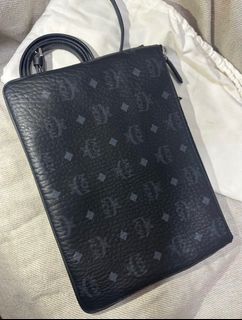 (Category: ) located in . Submitted by henryminoz (Listing ID 1393702025, Image 1). Description: .