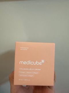 （分類：）位於 。 由 sailor.declutter 提交（商品編號 1393802265，圖片 1）。簡介： 。