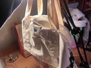 (Category: ) located in . Submitted by molixhua (Listing ID 1393664560, Image 1). Description: .