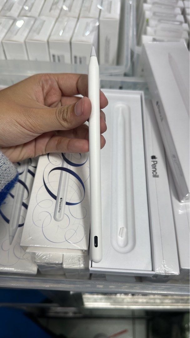 PENCIL PRO (Category: iPad) located in San Juan City. Submitted by ___khaleesi (Listing ID 1393750646, Image 3). Description: PENCIL PRO FEATURES: - C to C pairing and charging - Attaches magnetically (for storage only) - Tilt sensitivity - Low latency - Pixel-perfect precision - Scribble - No delay - Palm Rejection NOT MAGNETIC CHARGING .