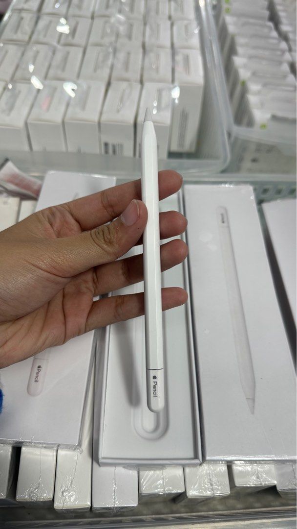 PENCIL USB C (for 2024-2025 iPads) (Category: iPad) located in San Juan City. Submitted by ___khaleesi (Listing ID 1393750302, Image 3). Description: PENCIL USB C FEATURES: - CtoC charging and pairing - Attaches magnetically (for storage only) - Tilt sensitivity - Low latency - Pixel-perfect precision - Scribble - No delay - Palm Rejection .