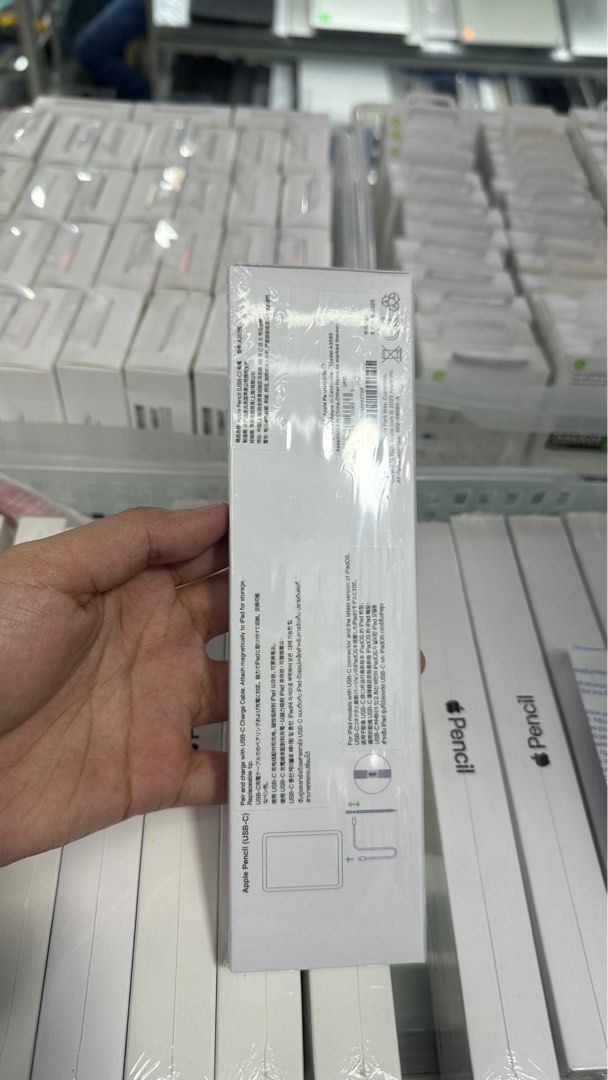 PENCIL USB C (for 2024-2025 iPads) (Category: iPad) located in San Juan City. Submitted by ___khaleesi (Listing ID 1393750302, Image 2). Description: PENCIL USB C FEATURES: - CtoC charging and pairing - Attaches magnetically (for storage only) - Tilt sensitivity - Low latency - Pixel-perfect precision - Scribble - No delay - Palm Rejection .