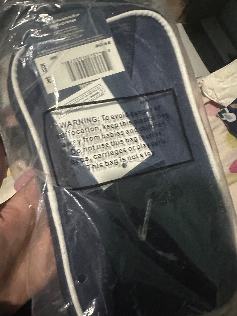 Penguin original bag (Navy Blue) (Category: Sling Bags) located in Manila. Submitted by omenagi (Listing ID 1393756032, Image 2). Description: .