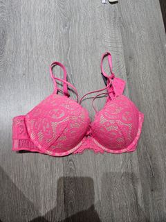 (Category: ) located in . Submitted by vanessachen765 (Listing ID 1393664289, Image 1). Description: .