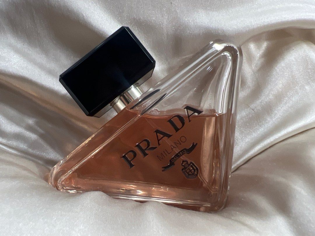 Prada Paradoxe (Category: Fragrance & Deodorants) located in Paranaque City. Submitted by flfdeclutter (Listing ID 1393805723, Image 2). Description: Prada Paradoxe EDP 90ml with Box 80?/90ml 4,800 Lalamove/j&t/gogoexpress.