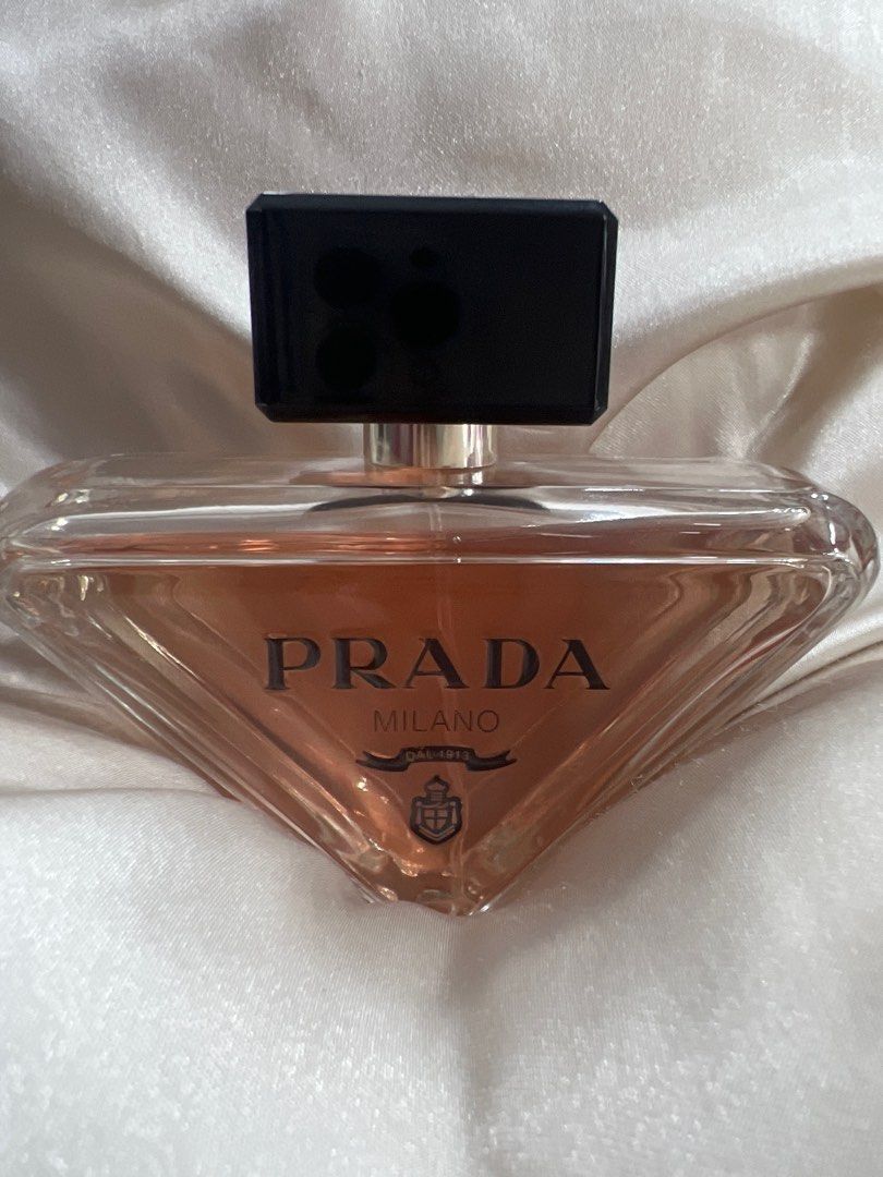 Prada Paradoxe (Category: Fragrance & Deodorants) located in Paranaque City. Submitted by flfdeclutter (Listing ID 1393805723, Image 1). Description: Prada Paradoxe EDP 90ml with Box 80?/90ml 4,800 Lalamove/j&t/gogoexpress.