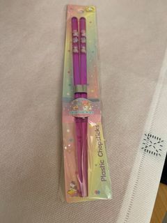 （分類：）位於 。 由 gemngemcat 提交（商品編號 1393748705，圖片 1）。簡介： 。
