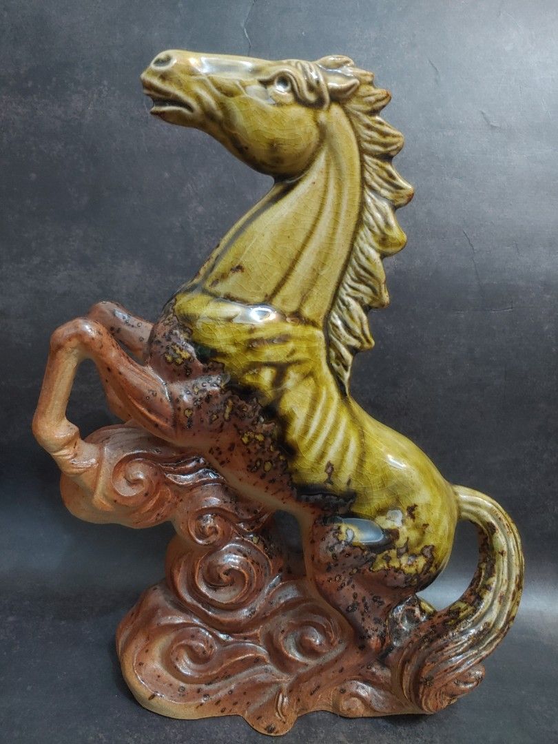 Shigaraki Horse figurine (Category: Figurines & Statues) located in Pasig City. Submitted by don200 (Listing ID 1393812394, Image 2). Description: Shigaraki Ware by Tosen, Horse Zodiac Figurine, Auspicious Charm for 2026 Approx 10 inches tall.
