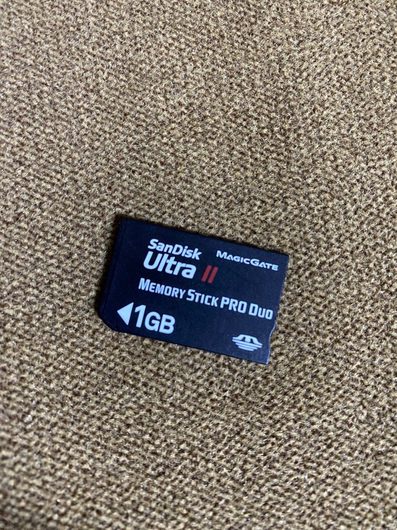 Sony Memory Stick Pro Duo 1GB - Legacy Storage For Cameras & PSP Systems