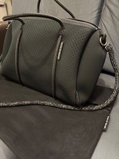 （分類：）位於 。 由 charm_gadget 提交（商品編號 1393791580，圖片 1）。簡介： 。