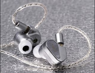 (Category: ) located in . Submitted by redapeaudiostore (Listing ID 1393711651, Image 1). Description: .