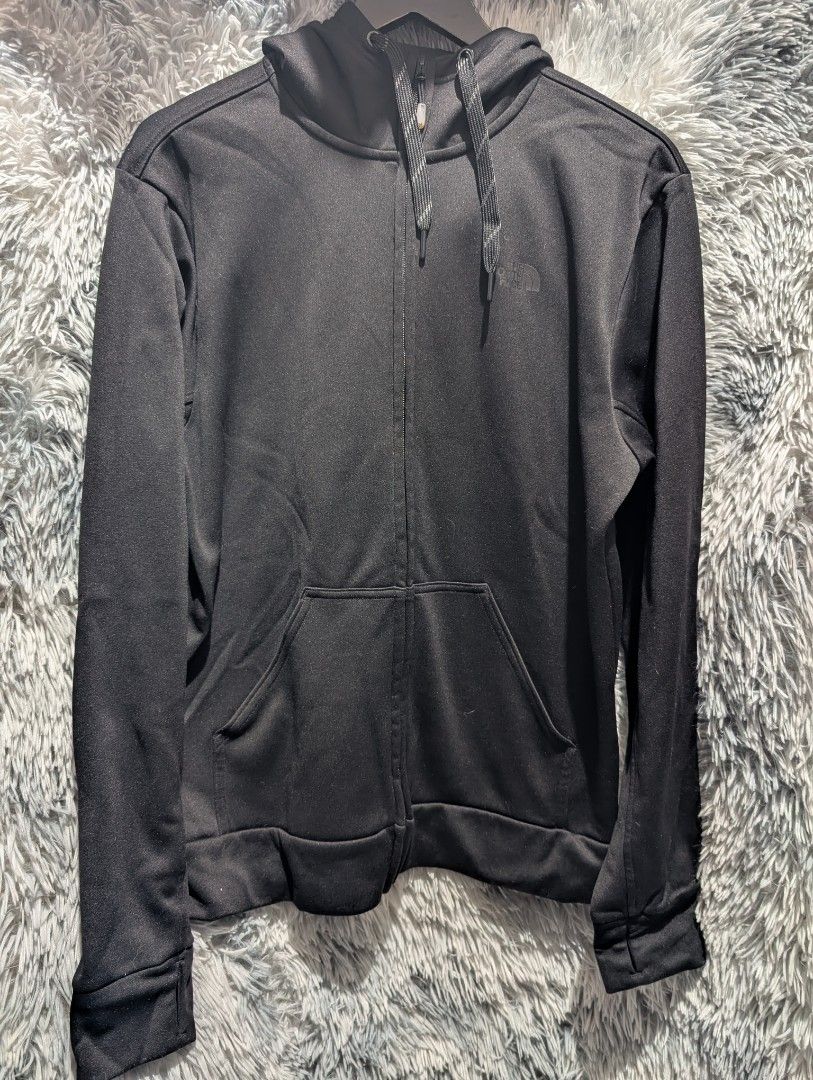 The North Face Hoodie Zip Jacket (Category: Coats, Jackets and Outerwear) located in Pasay City. Submitted by jaydee05 (Listing ID 1393783455, Image 1). Description: Legit Original Good as new.