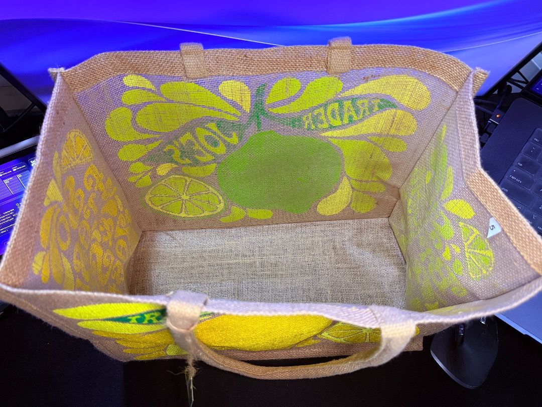 Trader Joe's Jute Bag - Lemon (Category: Tote Bags) located in Pasay City. Submitted by djsstuff (Listing ID 1393769760, Image 2). Description: Trader Joe's Jute Bag - Lemon Holds up to 9 gallons Brand New From US - Connecticut Available Quantity: 2 Sold Quantity: 0 ——————— RFS: Need funds for hospital bills Payment options: Maya (Preferred), BPI, CIMB, Metrobank, UnionBank, GCash Delivery options: Meet-up (Preferred) Starbucks Torre Lorenzo Taft