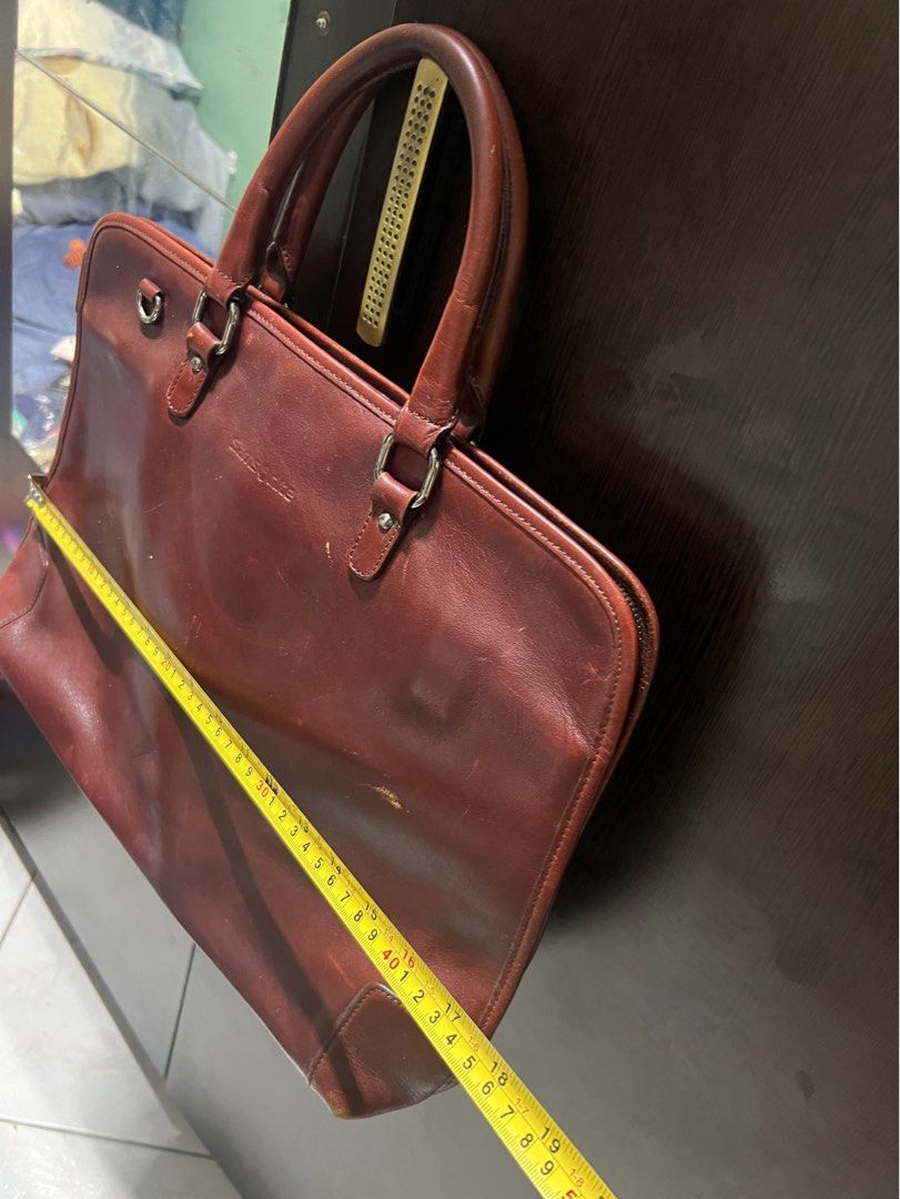 Vintage Samsonite (Category: Luxury Bags & Wallets) located in Makati City. Submitted by _jcq_ (Listing ID 1393809796, Image 3). Description: ✅ As-is .