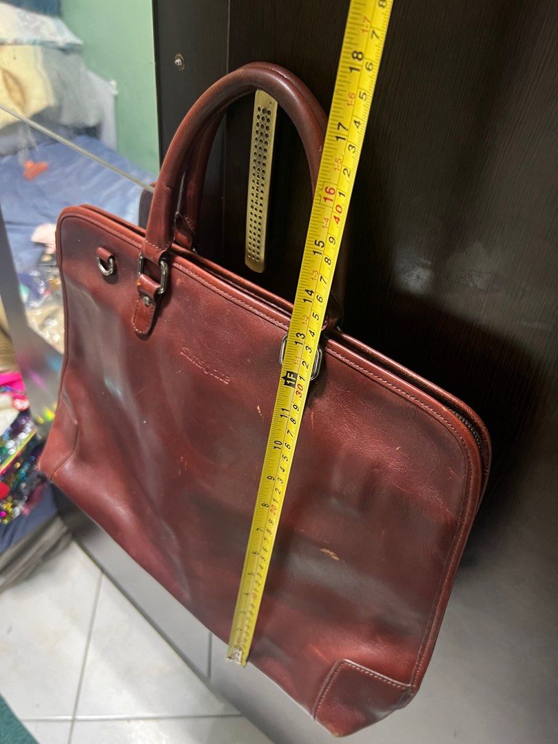 Vintage Samsonite (Category: Luxury Bags & Wallets) located in Makati City. Submitted by _jcq_ (Listing ID 1393809796, Image 2). Description: ✅ As-is .