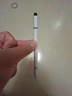 白色觸控筆