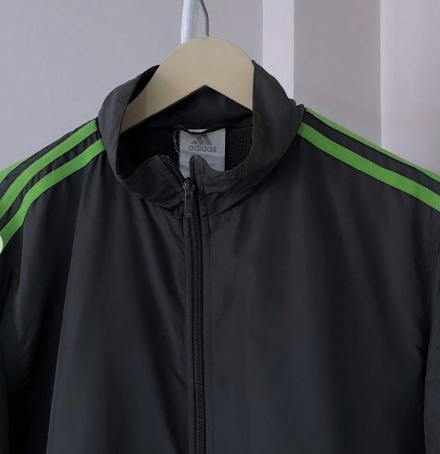 Adidas Jacket (Category: Coats, Jackets and Outerwear) located in Pasay City. Submitted by jaydee05 (Listing ID 1393890888, Image 3). Description: No issues Good as New Legit Original Personal Collection RFS - DECLUTTERING.