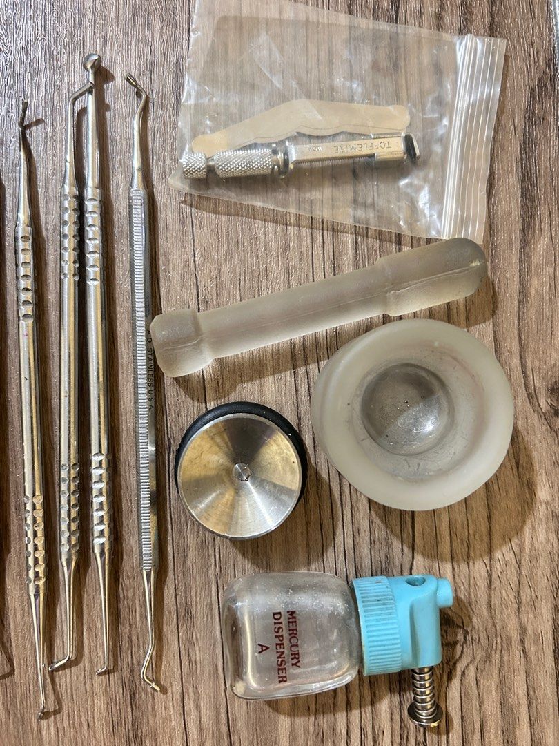 AMALGAM INSTRUMENTS TAKE ALL 1k (Category: Medical Supplies & Tools) located in Manila. Submitted by _claire.therese (Listing ID 1393874162, Image 2). Description: Take all for 1k Meet-up or lalamove Location: UE MANILA / SAMPALOC MANILA MOP: cash or gcash .