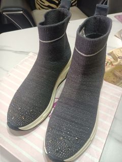 由 erer030989 (刊登 ID 1393877721，圖片 1) 提交，位於 的 (類別：)，說明：。