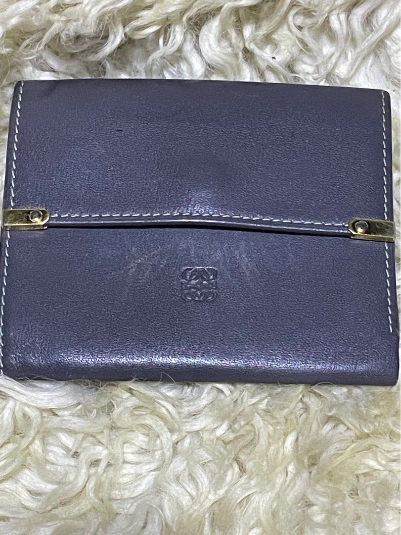 Authentic Loewe Anagram Trifold Wallet (Category: Luxury Bags & Wallets) located in Rosario. Submitted by myvinatgepieces (Listing ID 1393981654, Image 1). Description: Authentic Loewe Anagram Wallet Very Good Used Condition With visible signs of wear 1 Bill Compartment 4 Card Slots No Inclusions.