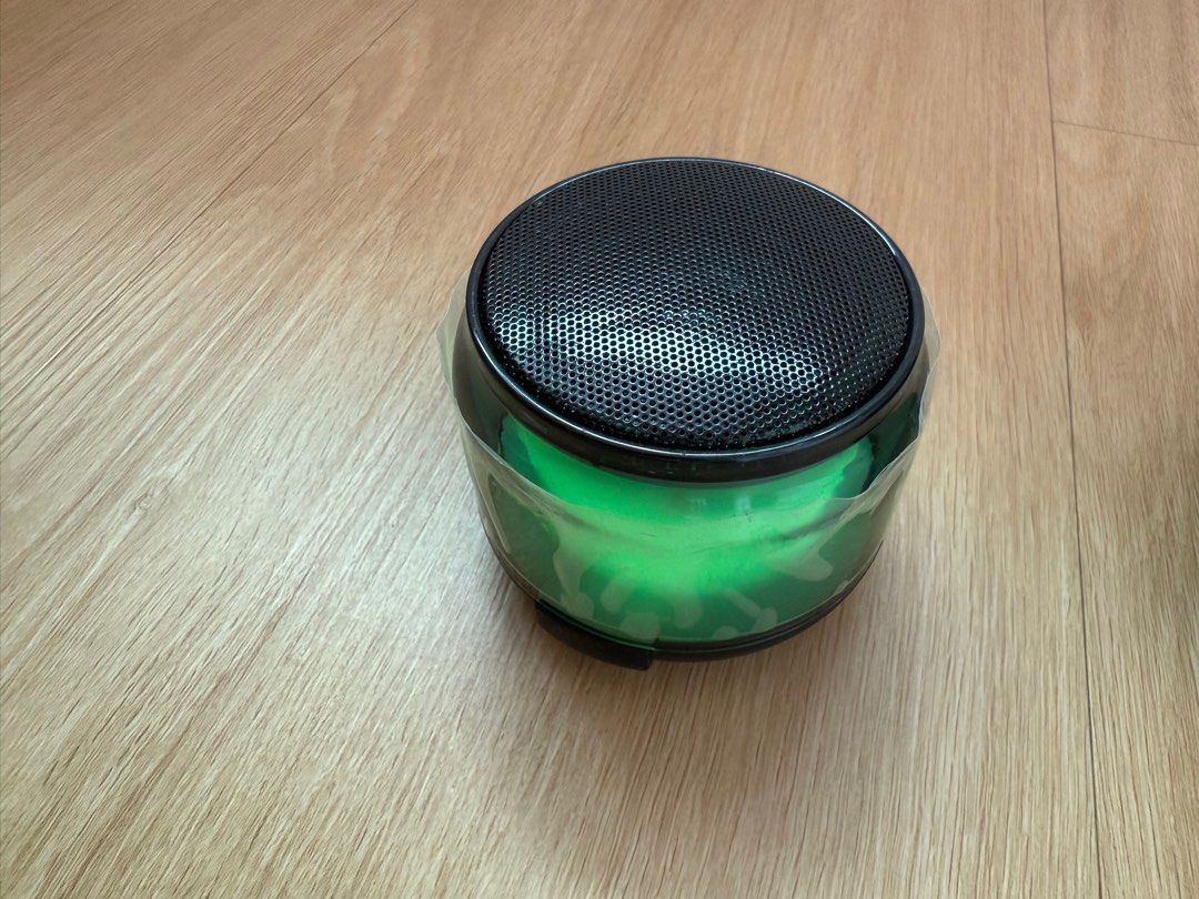 RGB LED Circular Bluetooth Speaker Rechargeable  5W Power63825887344002111