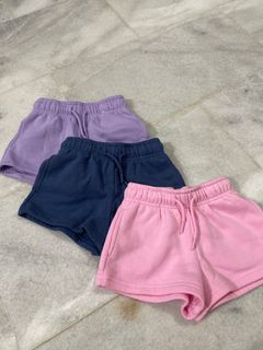 (Category: ) located in . Submitted by pollycloset (Listing ID 1393944272, Image 1). Description: .