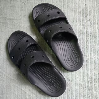 Crocs Singapore Bugis Sale Offer] CROCS Mega Crush Metallic Clog