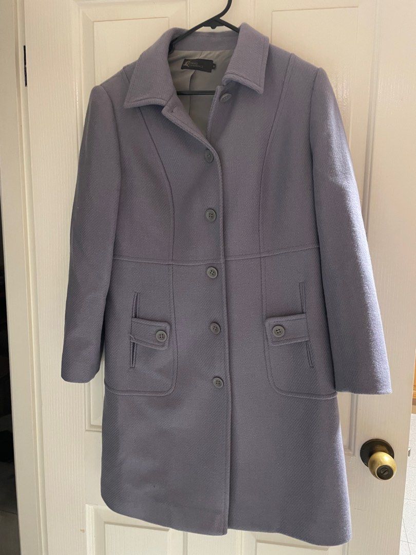 David Lawrence coat (Category: Women's Clothes) located in Penshurst. Submitted by epicwater.ab3272 (Listing ID 1393852594, Image 1). Description: .