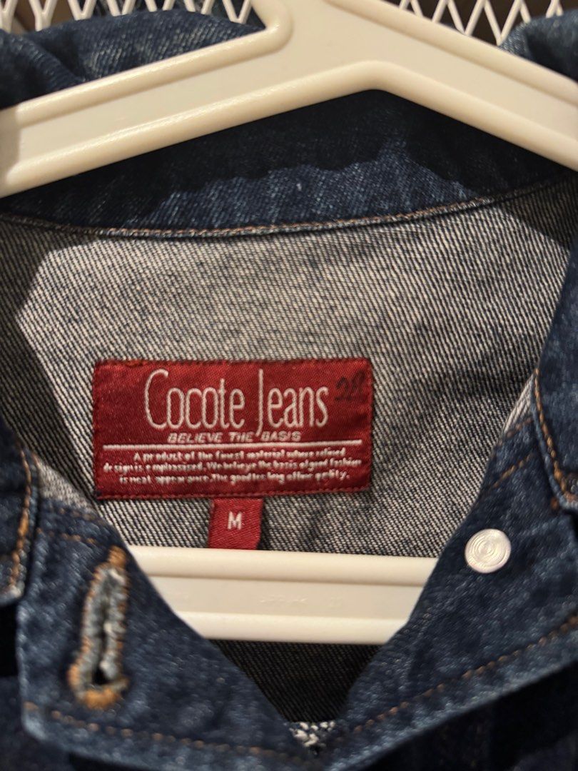 Denim Jacket (Category: Coats, Jackets and Outerwear) located in Petaling Jaya. Submitted by raniauu (Listing ID 1393985621, Image 3). Description: Dark denim jacket. Colour is in trend right now.