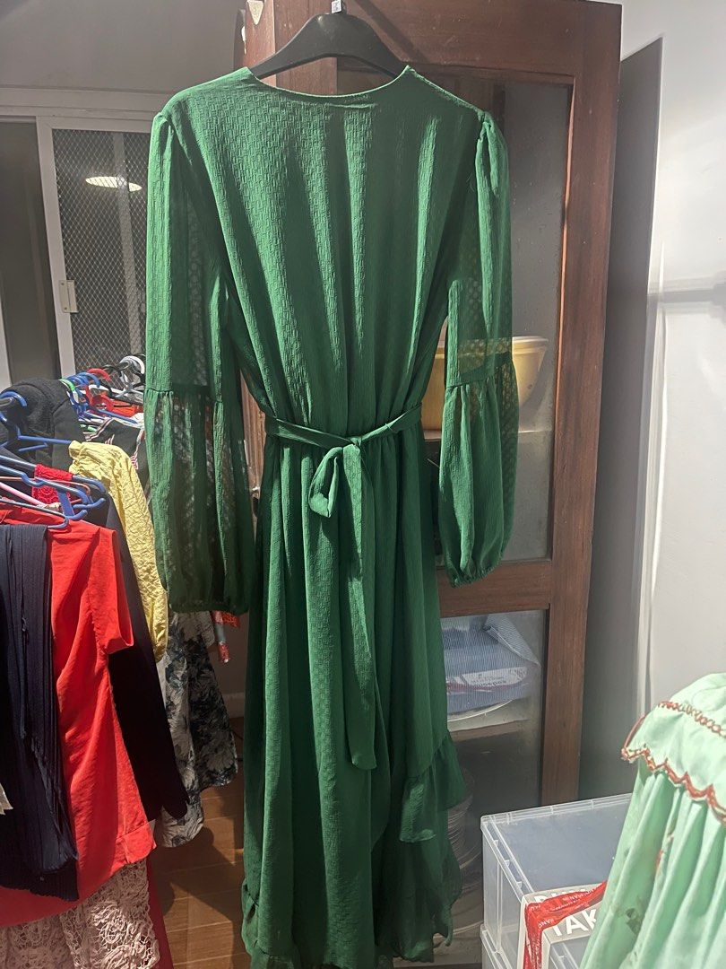 Elegant Comfortable Casual Dress (Category: Evening dresses & gowns) located in Makati City. Submitted by andeng28 (Listing ID 1393972050, Image 3). Description: Used once only. I used during my public service era. Handmade. Medium to semi-large body frame. Check my other listing for top and dresses decluttering.