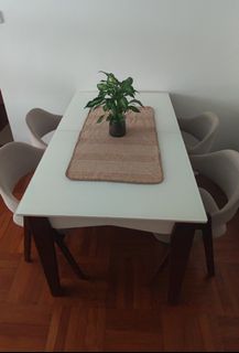 （分類：）位於 。 由 dhanyadt 提交（商品編號 1393859243，圖片 1）。簡介： 。