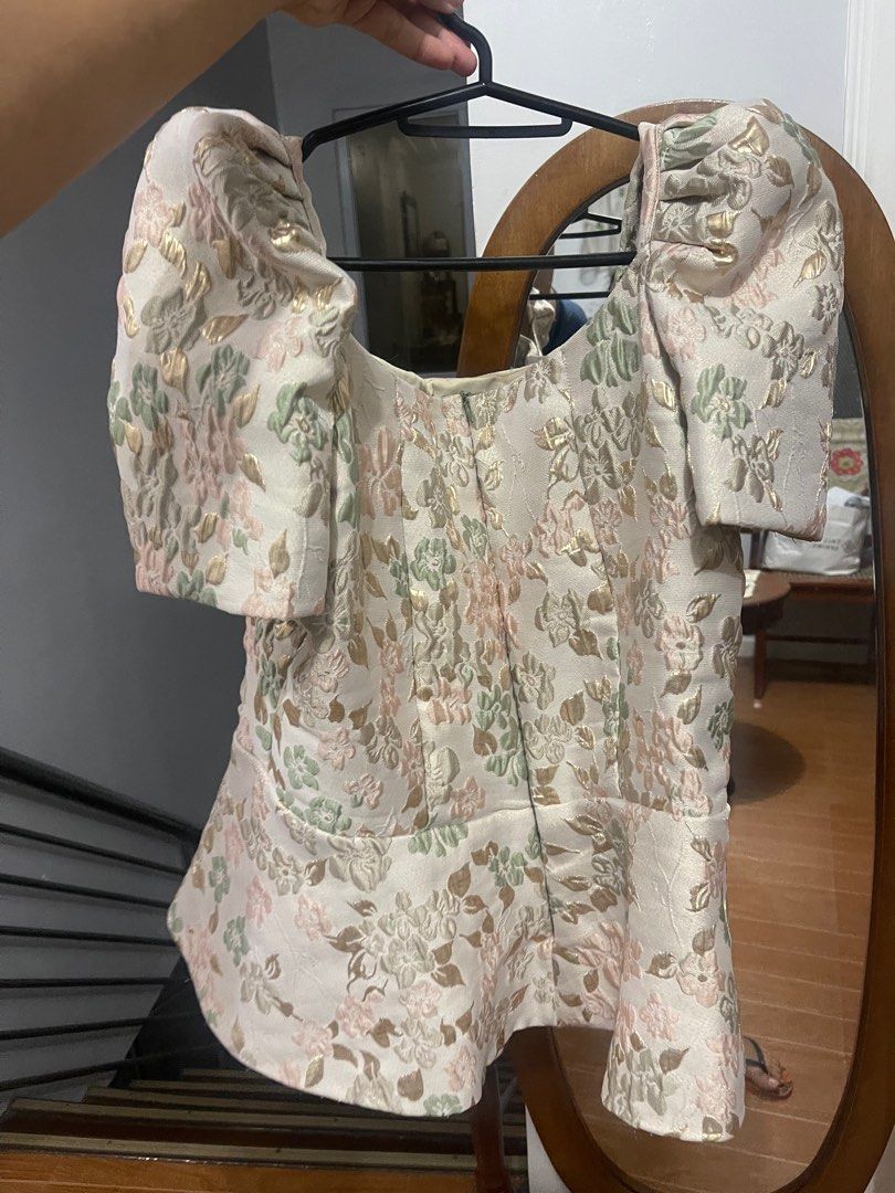 Filipiniana Jacquard Blouse (Category: Blouses) located in Makati City. Submitted by andeng28 (Listing ID 1393968924, Image 2). Description: Personalized Filipiniana I used during my public service era. Medium to semi-large body frame. Check my other listing for other Filipiniana top and dresses. .
