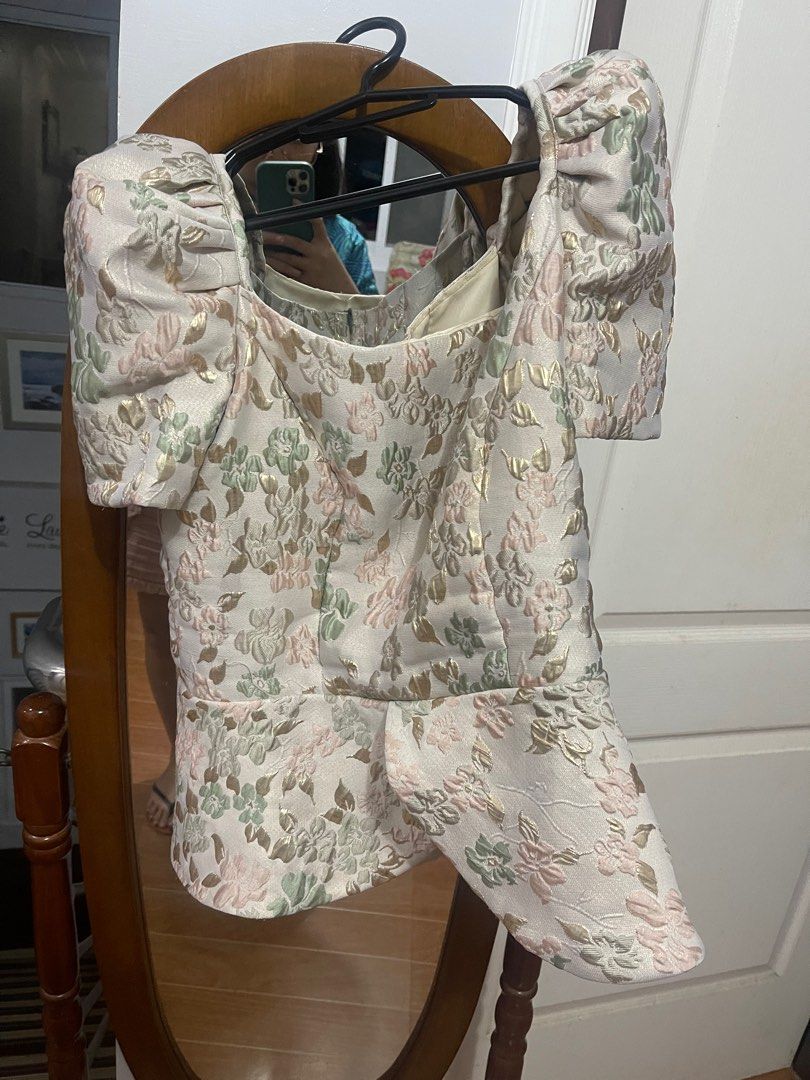 Filipiniana Jacquard Blouse (Category: Blouses) located in Makati City. Submitted by andeng28 (Listing ID 1393968924, Image 1). Description: Personalized Filipiniana I used during my public service era. Medium to semi-large body frame. Check my other listing for other Filipiniana top and dresses. .
