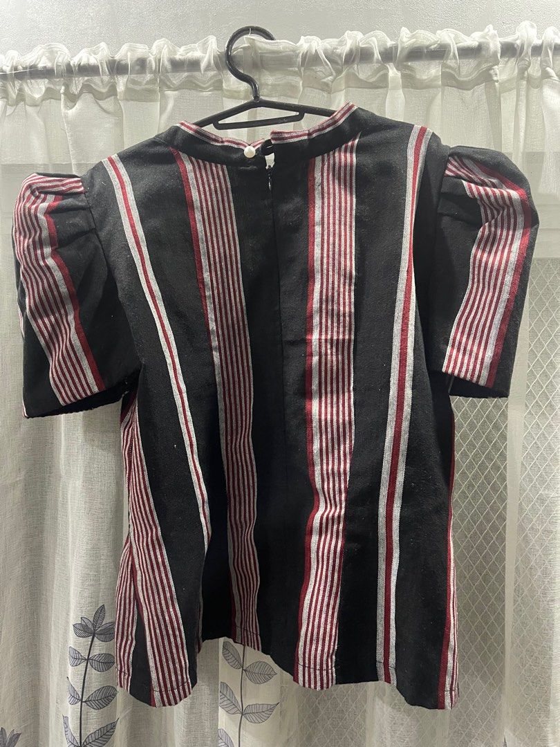 Filipiniana Tradional Design (Category: Blouses) located in Makati City. Submitted by andeng28 (Listing ID 1393962597, Image 2). Description: Personalized Filipiniana I used during my public service era. Medium to semi-large body frame. Check my other listing for other Filipiniana top and dresses. .