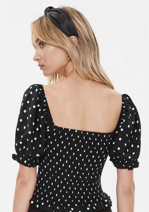 Forever 21 Puff Sleeves (Category: Blouses) located in Panganiban. Submitted by girlinqueue (Listing ID 1393819532, Image 1). Description: No flaws. Very pretty in actual. .