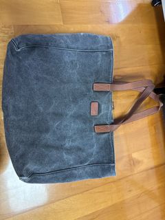 灰色帆布手提袋配皮革手柄（48x36厘米）64223506918147110