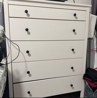 (Category: ) located in . Submitted by fionwwww (Listing ID 1393958272, Image 1). Description: .